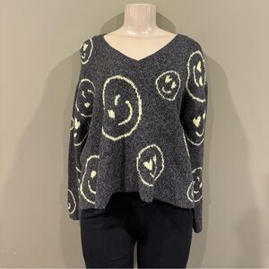 Nobo / smiley face sweater cropped large grey and yellow